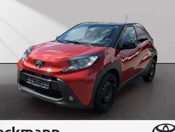 3u4)/ black mica (209) (rot Gebraucht 2022 Toyota Aygo Connect Style Kleinwagen | 14.990 € (Fairer Preis)