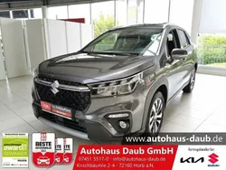 Titan dark gray met Neu 2024 Suzuki SX4 S-Cross Comfort+ SUV | 25.990 € (Guter Preis)