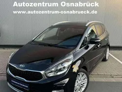 Cassisschwarz met. Gebraucht 2016 Kia Carens Van / Kleinbus | 9.980 € (Teuer)
