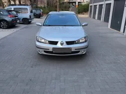 Silber Gebraucht 2006 Renault Laguna II Dynamique Limousine | 2.750 € (Fairer Preis)
