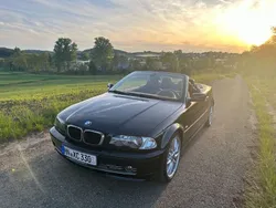 Schwarz Gebraucht 2001 BMW 330 Cabriolet Performance Cabrio | 12.000 € (Fairer Preis)