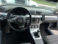 Schwarz Gebraucht 2009 VW Passat Sportline Kombi | 2.990 € (Guter Preis)