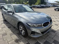 Grau Gebraucht 2023 BMW 320 Kombi | 29.980 € (Superpreis)