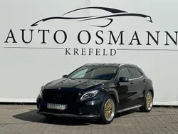 Schwarz Gebraucht 2016 Mercedes GLA220 AMG line SUV | 19.950 € (Fairer Preis)