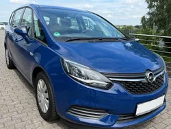 Blau Gebraucht 2018 Opel Zafira Edition Van / Kleinbus | 11.900 € (Superpreis)