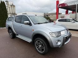 Grau Gebraucht 2009 Mitsubishi L200 Abholung | 7.950 €