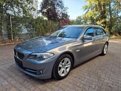 Grau Gebraucht 2012 BMW 530 Sport Line Kombi | 13.800 € (Superpreis)