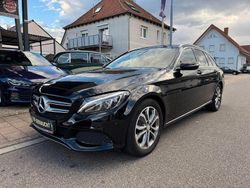 Schwarz Gebraucht 2016 Mercedes C200 AMG line Limousine | 8.290 € (Teuer)