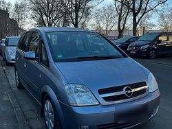 Blau Gebraucht 2004 Opel Meriva Van / Kleinbus | 1.999 € (Fairer Preis)
