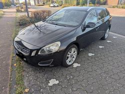 Schwarz Gebraucht 2012 Volvo V60 Kombi | 6.999 € (Guter Preis)