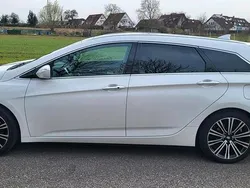 Weiß Gebraucht 2017 Hyundai i40 Kombi | 11.900 € (Etwas zu teuer)