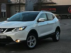 Weiß Gebraucht 2015 Nissan Qashqai Tekna SUV | 9.500 € (Fairer Preis)