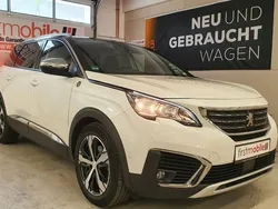 Weiß Gebraucht 2019 Peugeot 5008 Crossway Van / Kleinbus | 23.800 € (Fairer Preis)
