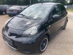 Schwarz Gebraucht 2010 Toyota Aygo Cool Kleinwagen | 2.899 € (Fairer Preis)
