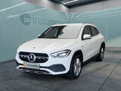 Weiß Gebraucht 2020 Mercedes GLA250 Progressive SUV | 31.050 € (Fairer Preis)