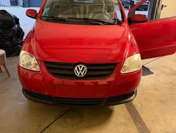 Rot Gebraucht 2010 VW Fox Kleinwagen | 500 € (Fairer Preis)