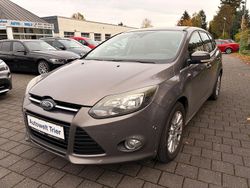 Braun Gebraucht 2011 Ford Focus Titanium Kombi | 2.990 € (Superpreis)