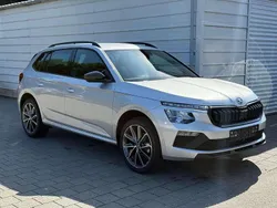 Brillantsilber metallic Neu 2025 Skoda Kamiq Sport SUV | 27.190 € (Superpreis)