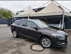 Braun Gebraucht 2016 Renault Mégane GrandTour LIMITED Kombi | 8.500 € (Fairer Preis)