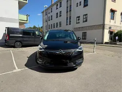 Schwarz Gebraucht 2018 Opel Zafira Tourer Van / Kleinbus | 16.000 € (Guter Preis)