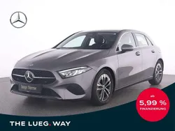 Grau metalliclack mountaingrau Gebraucht 2024 Mercedes A180 Progressive Limousine | 28.885 € (Guter Preis)