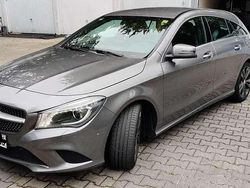 Grau Gebraucht 2015 Mercedes CLA180 Shooting Brake Kombi | 14.200 € (Fairer Preis)