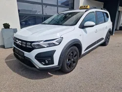 Weiß Gebraucht 2023 Dacia Jogger Expression Limousine | 13.188 € (Guter Preis)