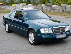 Grün Gebraucht 1996 Mercedes C200 Coupé | 11.500 €