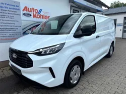Weiss Gebraucht 2024 Ford Transit Custom Trend Limousine | 39.249 € (Etwas zu teuer)