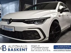 Weiß Gebraucht 2023 VW Golf VIII Style Limousine | 28.980 € (Fairer Preis)