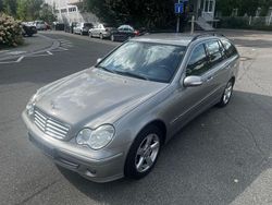 Beige Gebraucht 2004 Mercedes C180 Avantgarde Kombi | 5.200 € (Teuer)