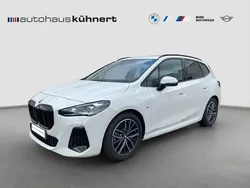 Alpinweiss iii Gebraucht 2023 BMW 223 Active Tourer M Sport Van / Kleinbus | 37.765 € (Fairer Preis)