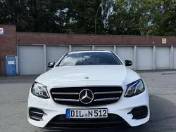 Weiß Gebraucht 2017 Mercedes E350 AMG line Limousine | 31.500 € (Guter Preis)