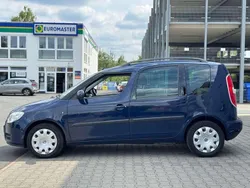 Blau Gebraucht 2009 Skoda Roomster Plus Edition Kombi | 5.980 € (Teuer)