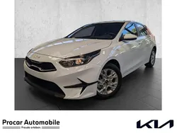 Weiß Neu 2025 Kia Ceed Limousine | 20.990 € (Guter Preis)