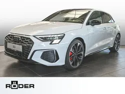 Gletscherweiß m Gebraucht 2024 Audi S3 Ambiente Limousine | 47.450 € (Fairer Preis)