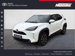 Schneeweiß Gebraucht 2022 Toyota Yaris Hybrid Connect Style SUV | 20.900 € (Guter Preis)