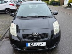 Schwarz Gebraucht 2008 Toyota Yaris Sol Limousine | 2.600 € (Fairer Preis)