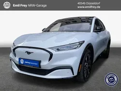 Weiss Gebraucht 2023 Ford Mustang Mach-E Premium SUV | 39.950 € (Superpreis)
