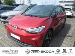 Rot Gebraucht 2024 VW ID.3 Pro Kleinwagen | 33.450 € (Etwas zu teuer)