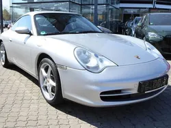 Silber Gebraucht 2002 Porsche 911 Carrera Coupé | 29.980 € (Fairer Preis)
