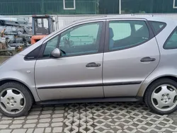 Silber Gebraucht 1999 Mercedes A190 Avantgarde Limousine | 1.499 € (Etwas zu teuer)