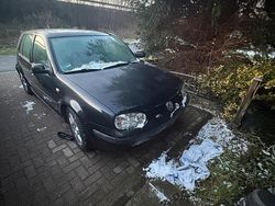 Blau Gebraucht 2000 VW Golf IV Kleinwagen | 600 € (Superpreis)