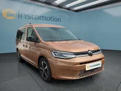 Braun Gebraucht 2022 VW Caddy Maxi Van / Kleinbus | 30.249 €
