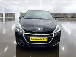 Schwarz Gebraucht 2018 Peugeot 208 Active Kleinwagen | 3.900 € (Fairer Preis)