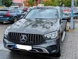 Grau Gebraucht 2019 Mercedes GLC300 SUV | 45.000 €