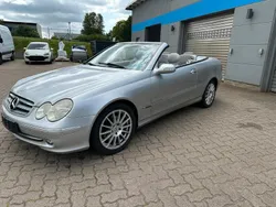 Silber Gebraucht 2004 Mercedes CLK200 Cabrio | 6.990 €