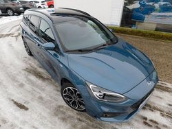 Blau Gebraucht 2021 Ford Focus ST-Line X Kombi | 17.990 € (Etwas zu teuer)