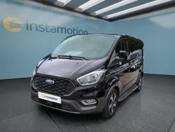 Schwarz Gebraucht 2022 Ford Tourneo Custom Van / Kleinbus | 43.849 €