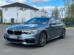 Grau Gebraucht 2020 BMW 530 M Sport Kombi | 37.500 € (Fairer Preis)